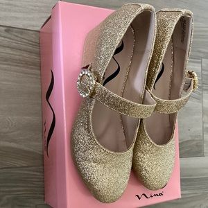 Girls size 2 Nina Dress Shoes Gorgeous Gold